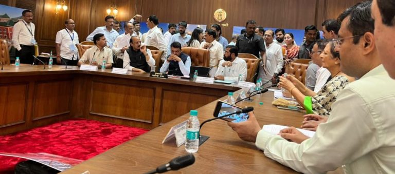 महाराष्ट्र कौन्सिल ऑफ होमिओपॅथीचे प्रशासक   डॉ. बाहुबली शहा यांच्या मुंबई येथील आमरण उपोषणाची राज्यसरकारने तातडीने घेतली दखल, मुख्यमंत्री देवेंद्र फडणवीस यांनी आठ दिवसात कायम स्वरूपी सकारात्मक निर्णय घेणार असल्याची दिली ग्वाही !