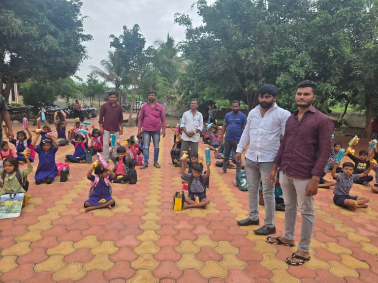 महाराष्ट्र राज्याचे लाडके मुख्यमंत्री माननीय *श्री देवेंद्र फडणवीस यांच्या वाढदिवसानिमित्त..