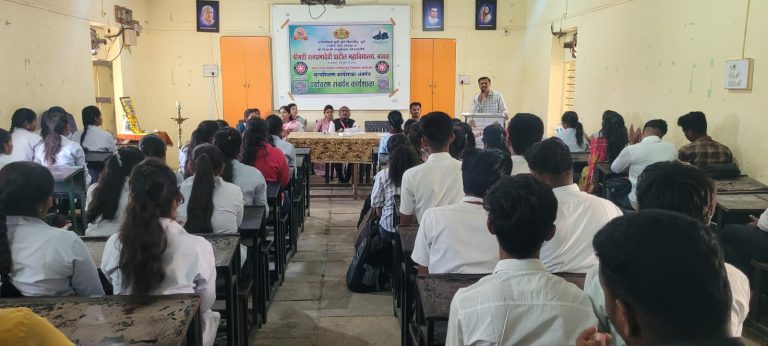 श्रीमती रत्नप्रभादेवी पाटील महाविद्यालयात मूल्यशिक्षण कार्यशाळा संपन्न